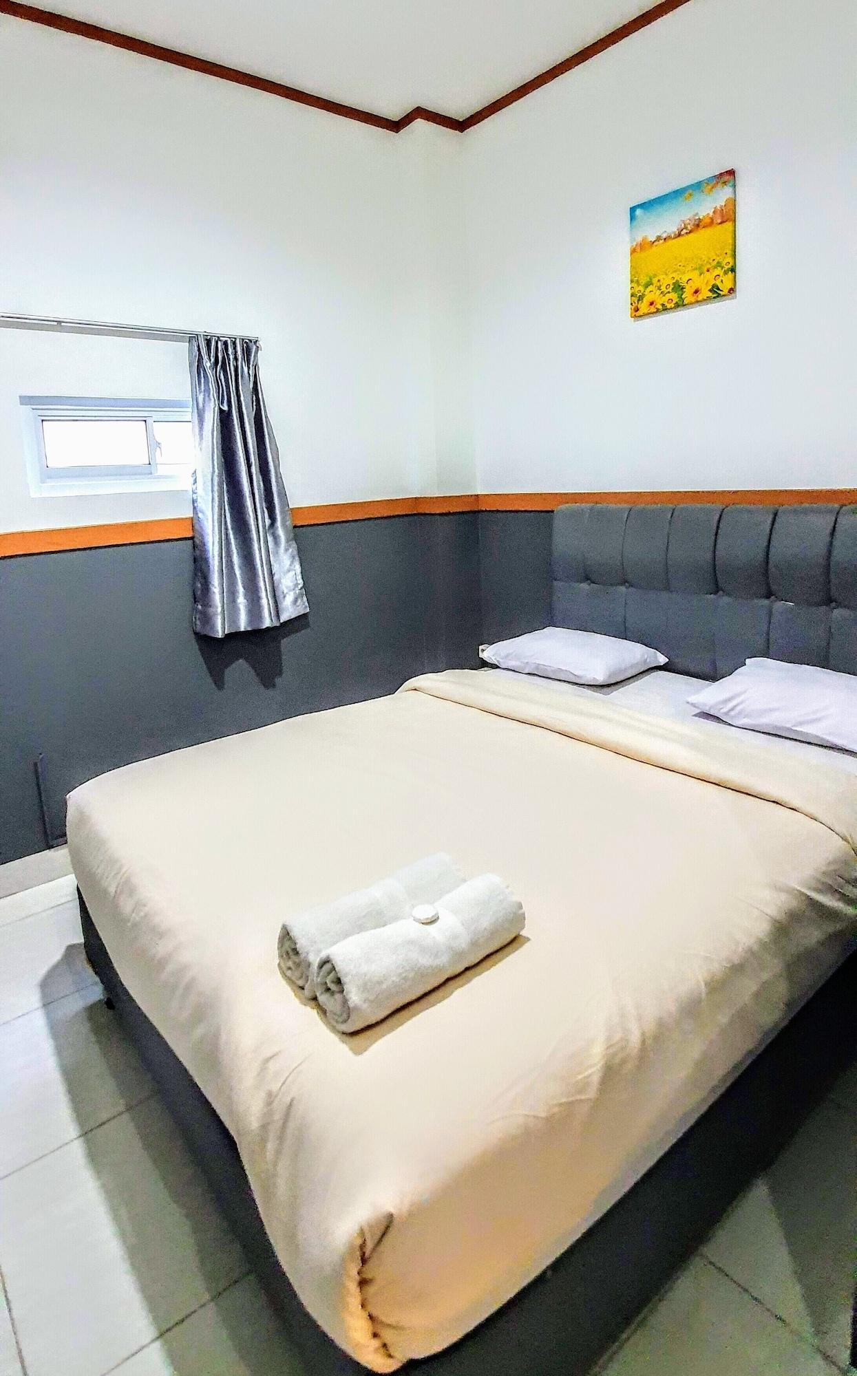 B Shaw Hotel Jakarta Ngoại thất bức ảnh