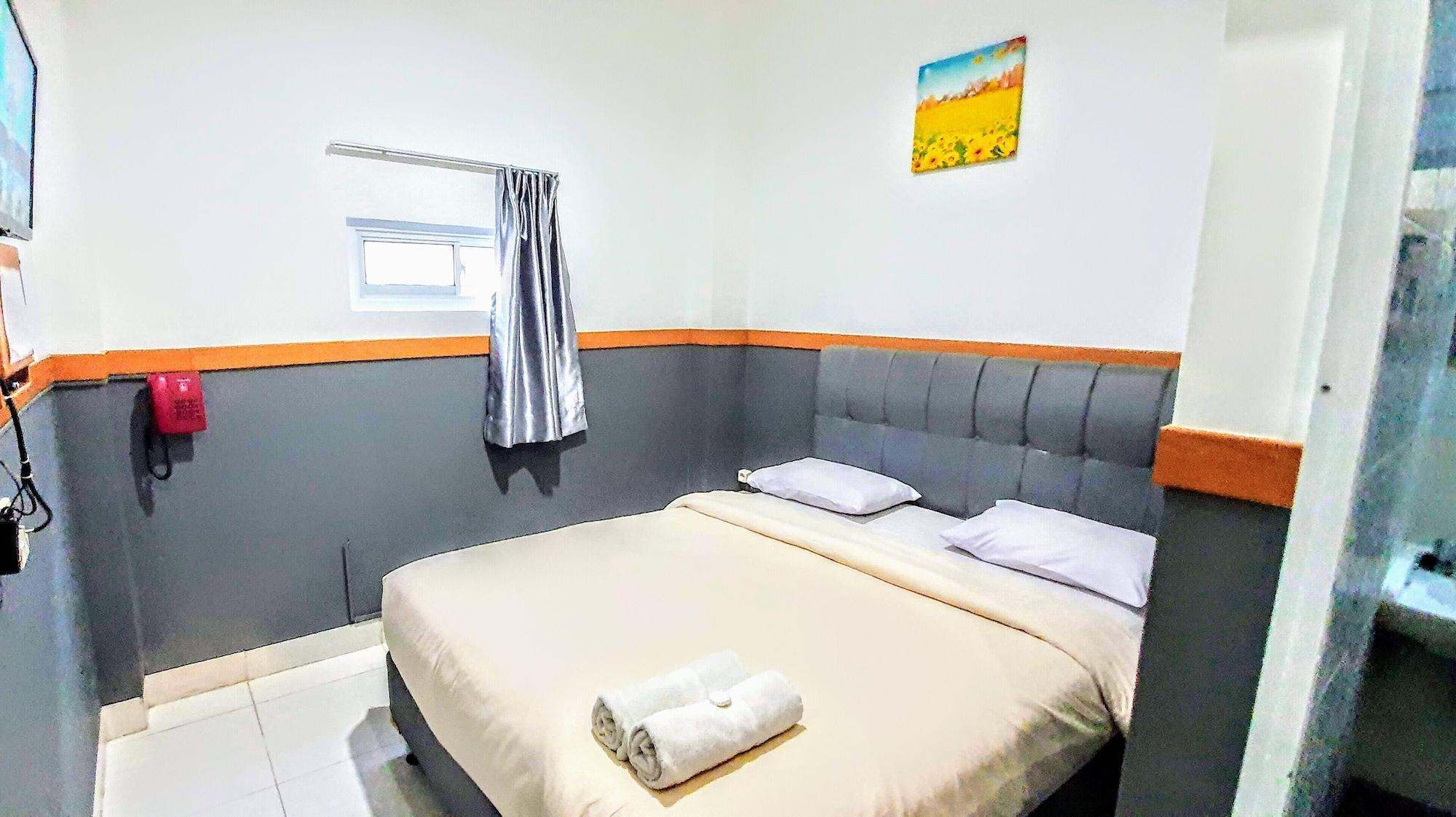 B Shaw Hotel Jakarta Ngoại thất bức ảnh