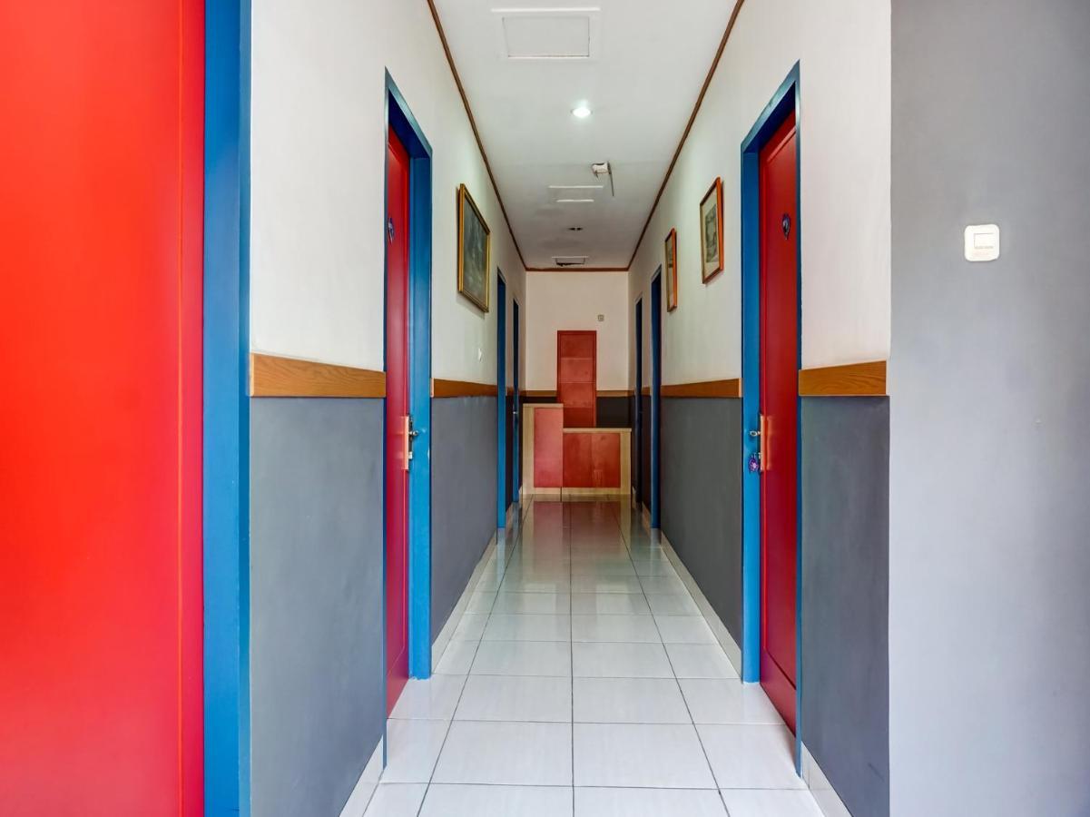 B Shaw Hotel Jakarta Ngoại thất bức ảnh