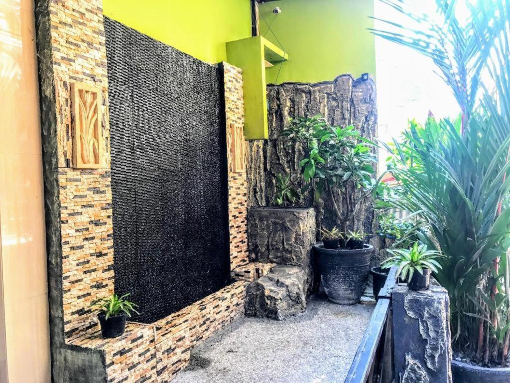 B Shaw Hotel Jakarta Ngoại thất bức ảnh