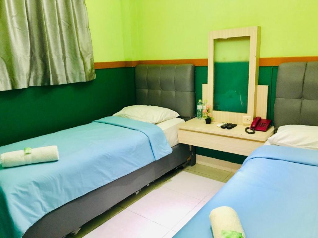 B Shaw Hotel Jakarta Ngoại thất bức ảnh