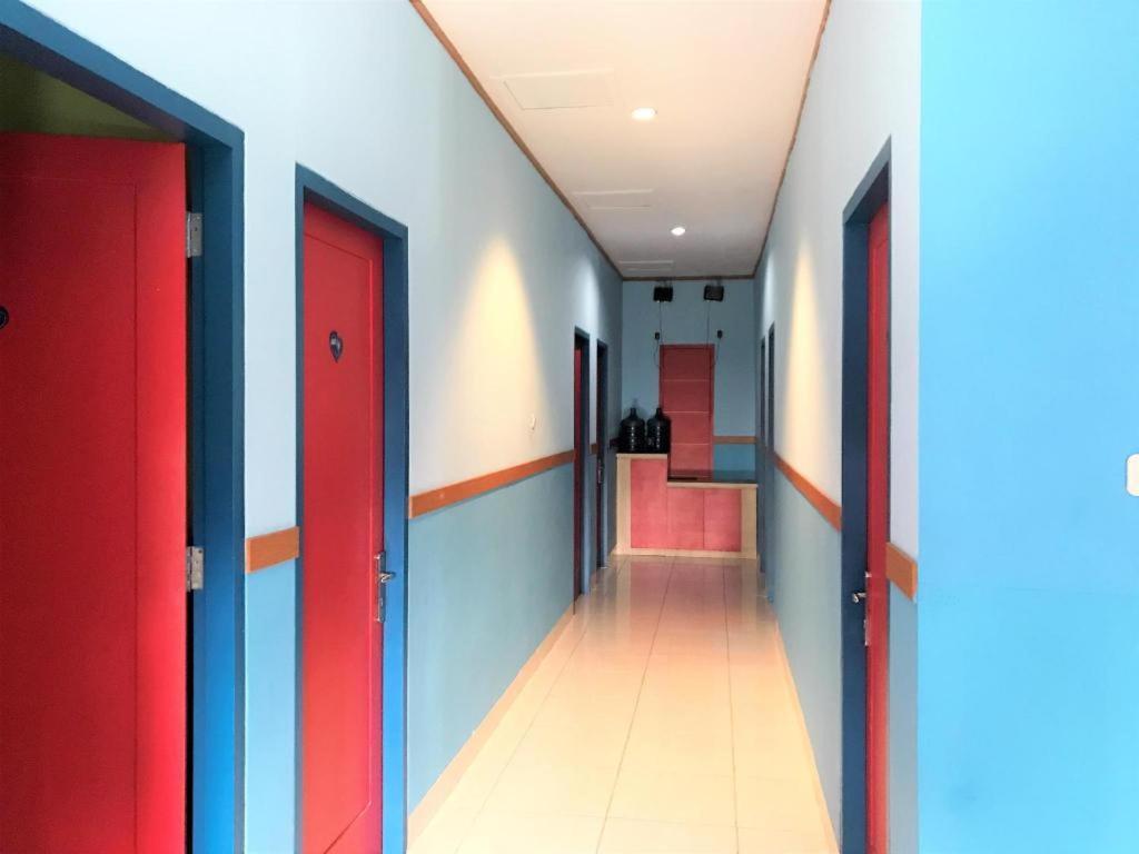 B Shaw Hotel Jakarta Ngoại thất bức ảnh