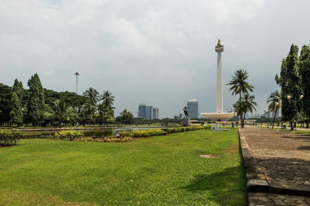 B Shaw Hotel Jakarta Ngoại thất bức ảnh
